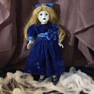 Creepy Doll - Possessed Girl - 17 1/4" Tall